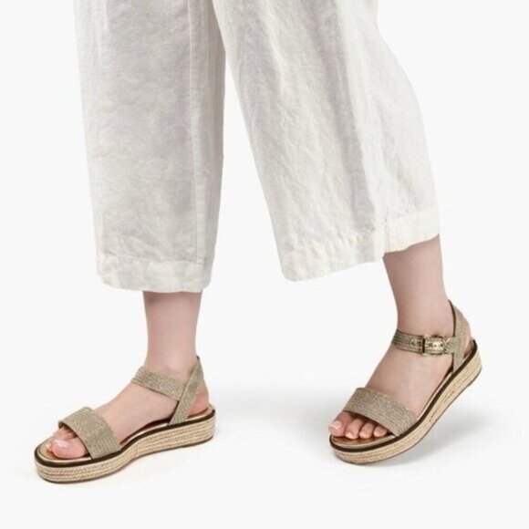 NWOT- Micheal Kors Richie Espadrille sandal - Size 10 - Picture 1 of 11